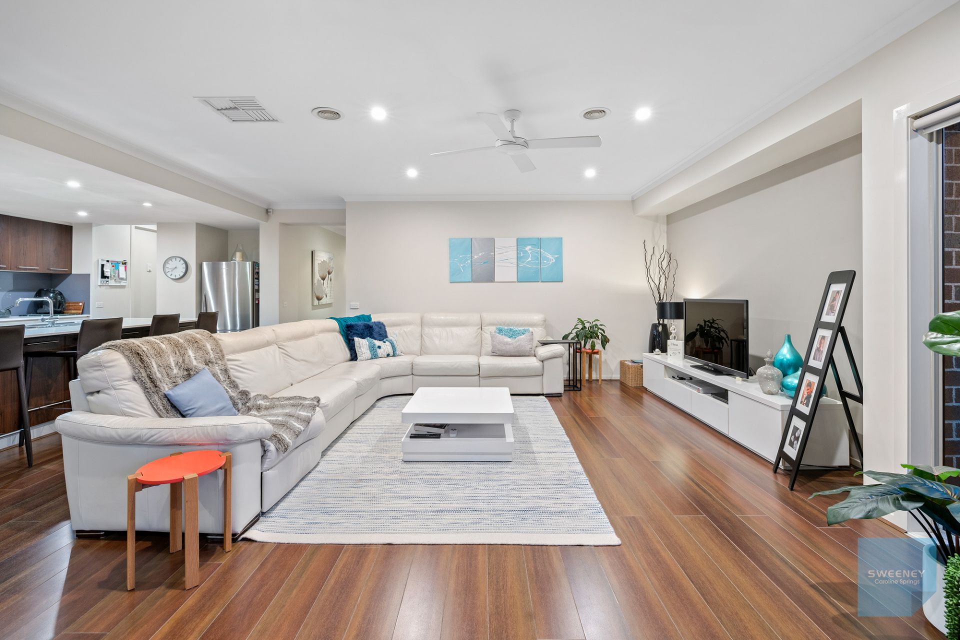 61 Lawson Way, Caroline Springs - Thumbnail 7