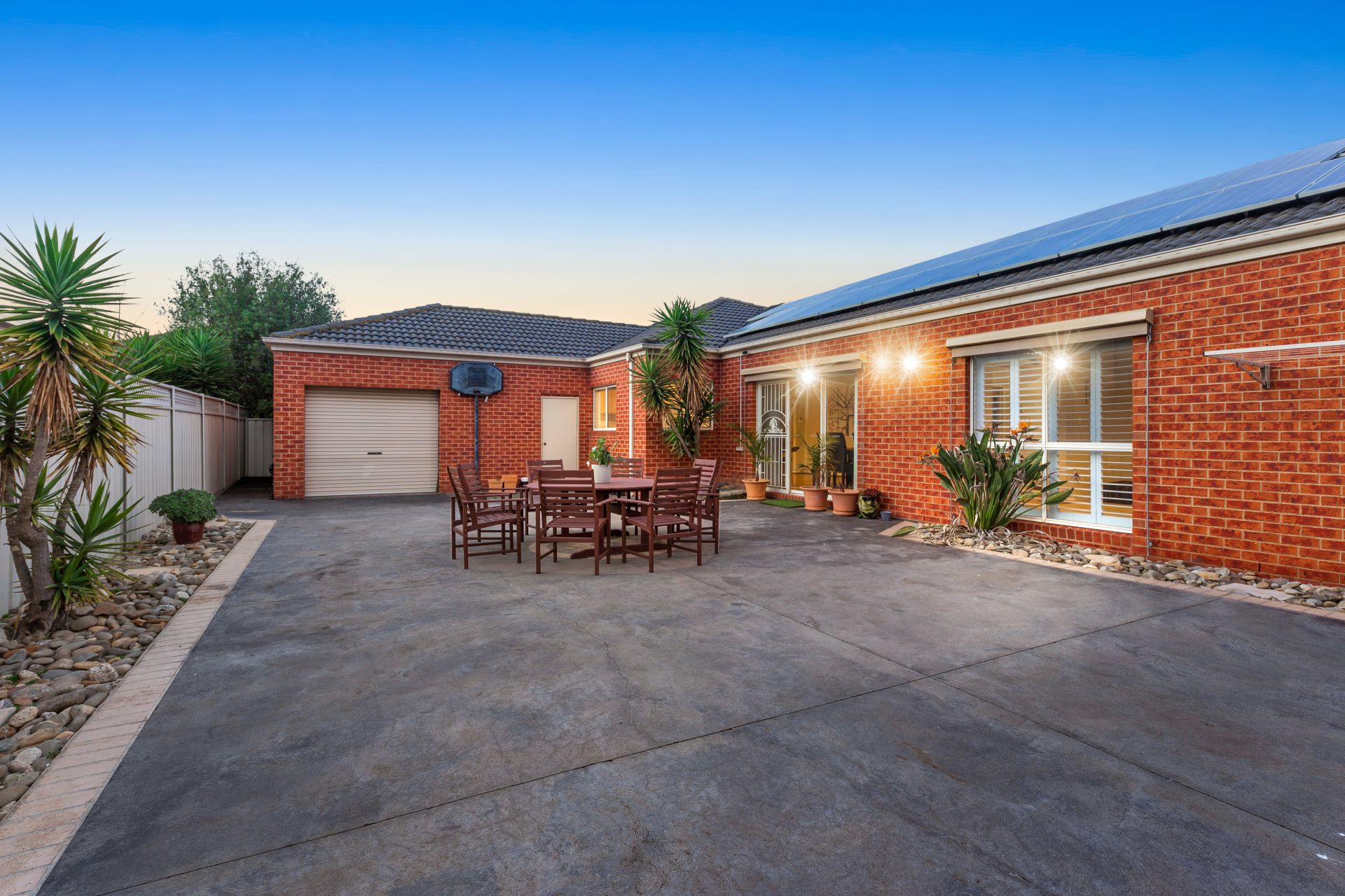 7 Girraween Place, Caroline Springs - Thumbnail 5