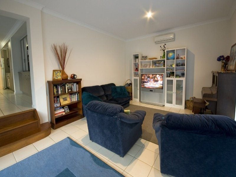 16 Santina Place, Queens Park, WA, 6107, Queens Park - Thumbnail 2