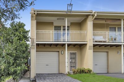 Ingleburn 1/4 Aubrey Street