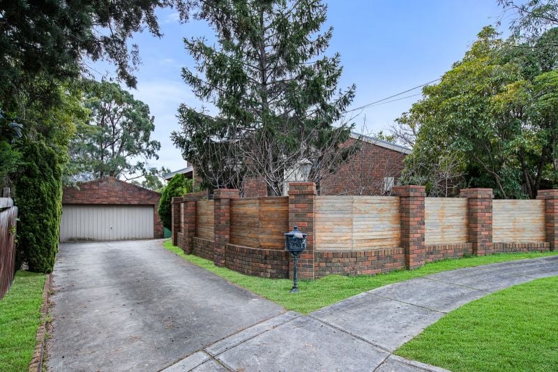 2 Tugan Place Ringwood North VIC, Ringwood North - Thumbnail 2