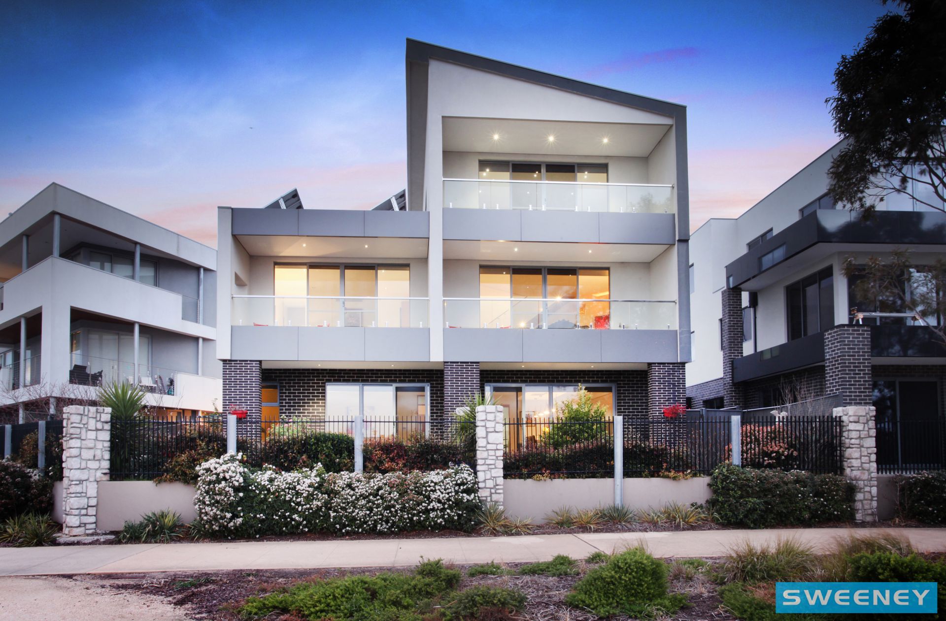 13 The Strand, Caroline Springs - Thumbnail 3