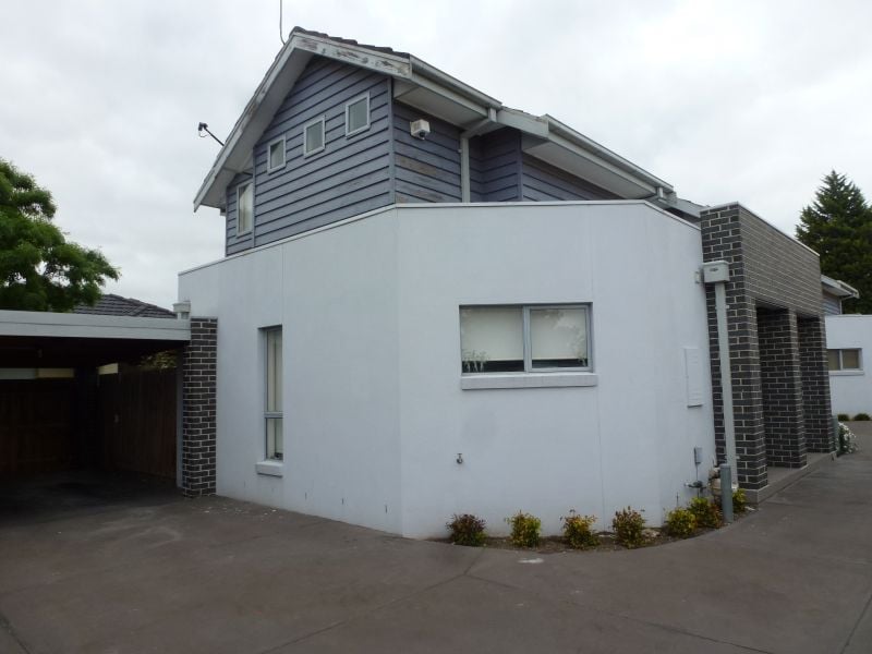 3/154 St Vigeons Road, Reservoir