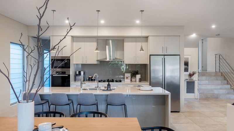 9 Clifford Road, Miranda NSW, Miranda - Thumbnail 3