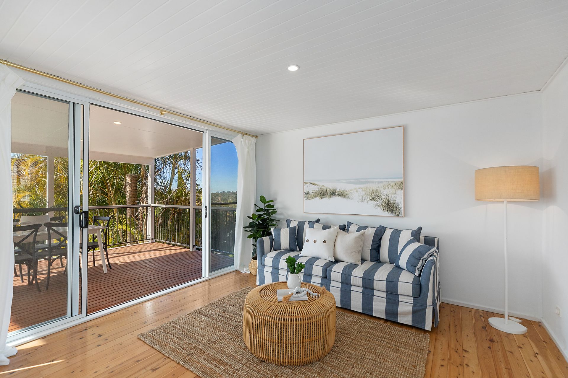 11 Curzon Avenue, Bateau Bay Whiteman Property