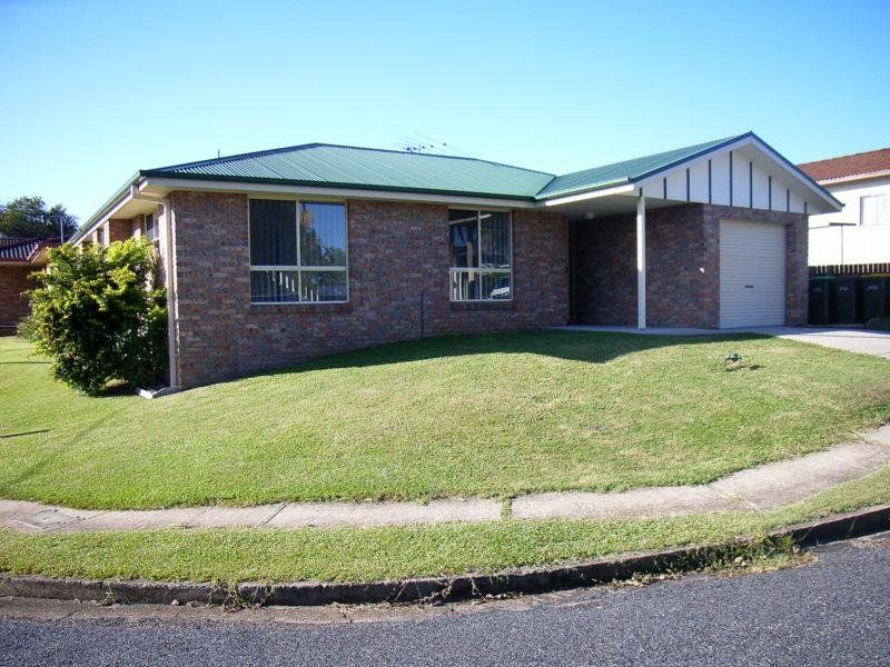 MODERN 3 BEDROOM HOUSE