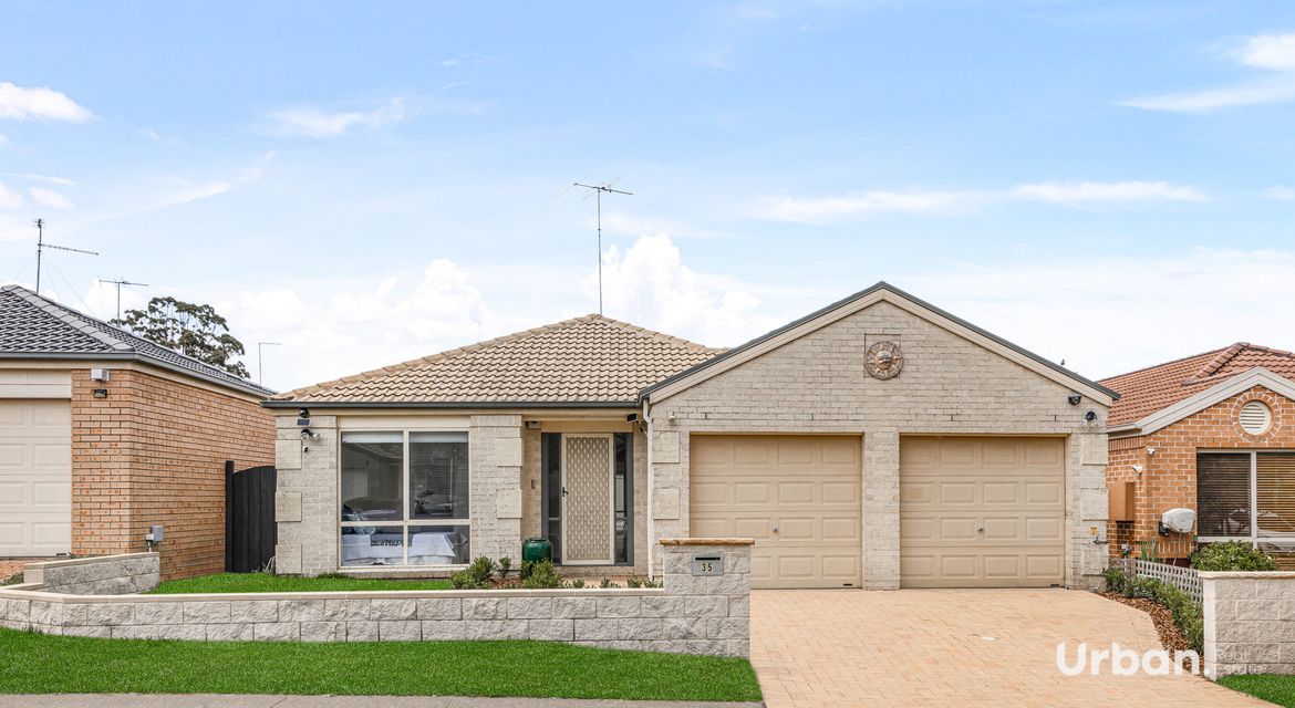 Stanhope Gardens 35 Canyon Drive