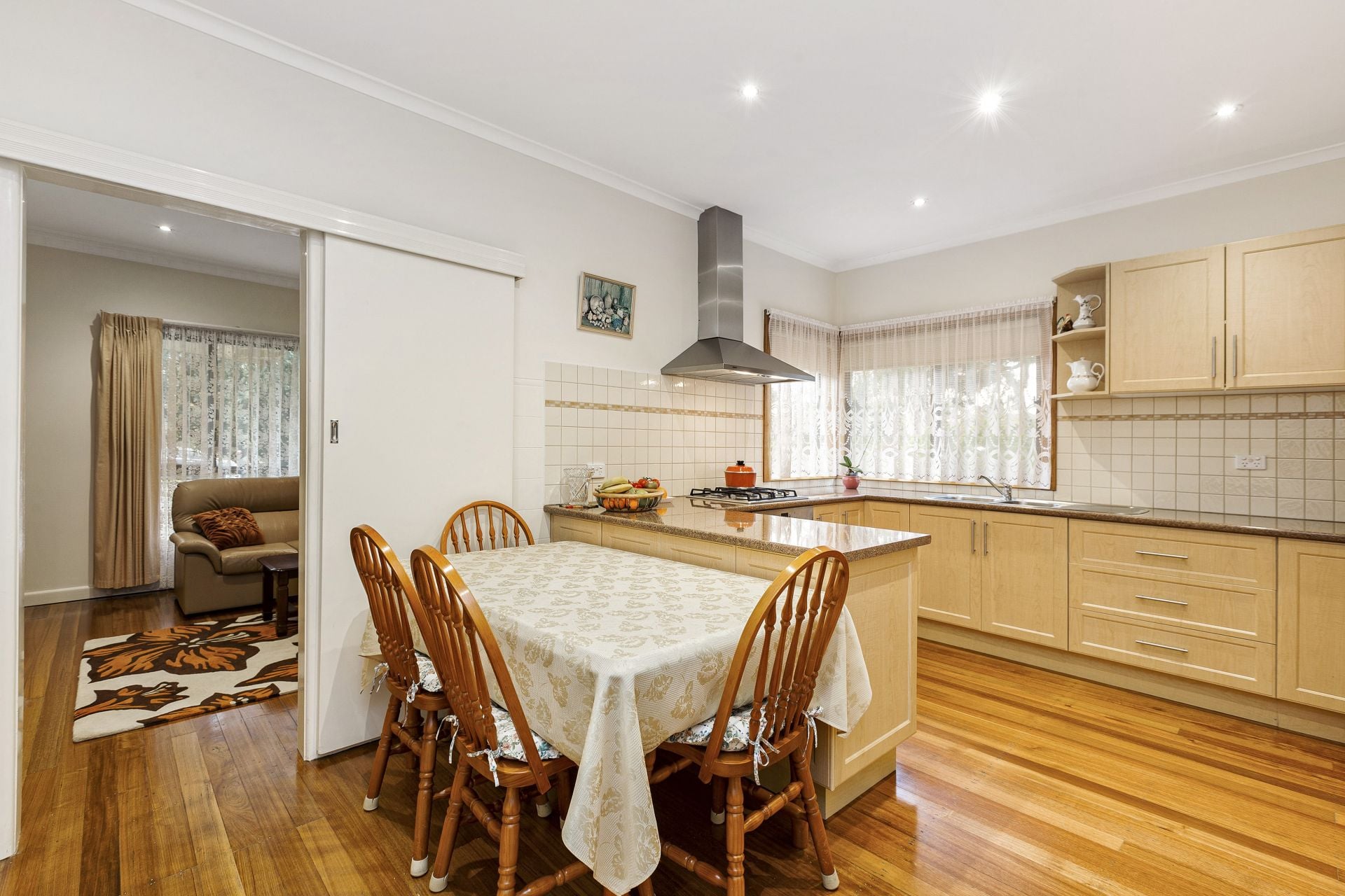 39 Benbow Street, Yarraville - Thumbnail 7