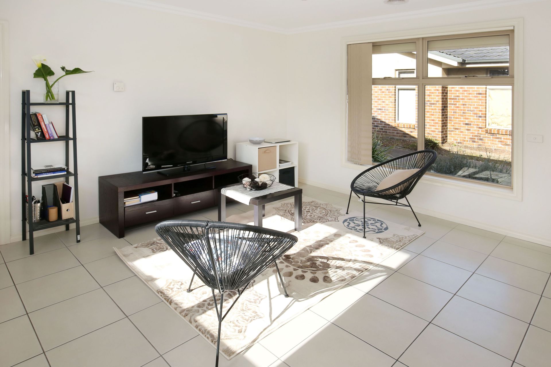ENTICING LOCATION WITH AN ENVIABLE LIFESTYLE