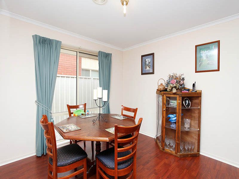2 Emerald Court, Caroline Springs - Thumbnail 6
