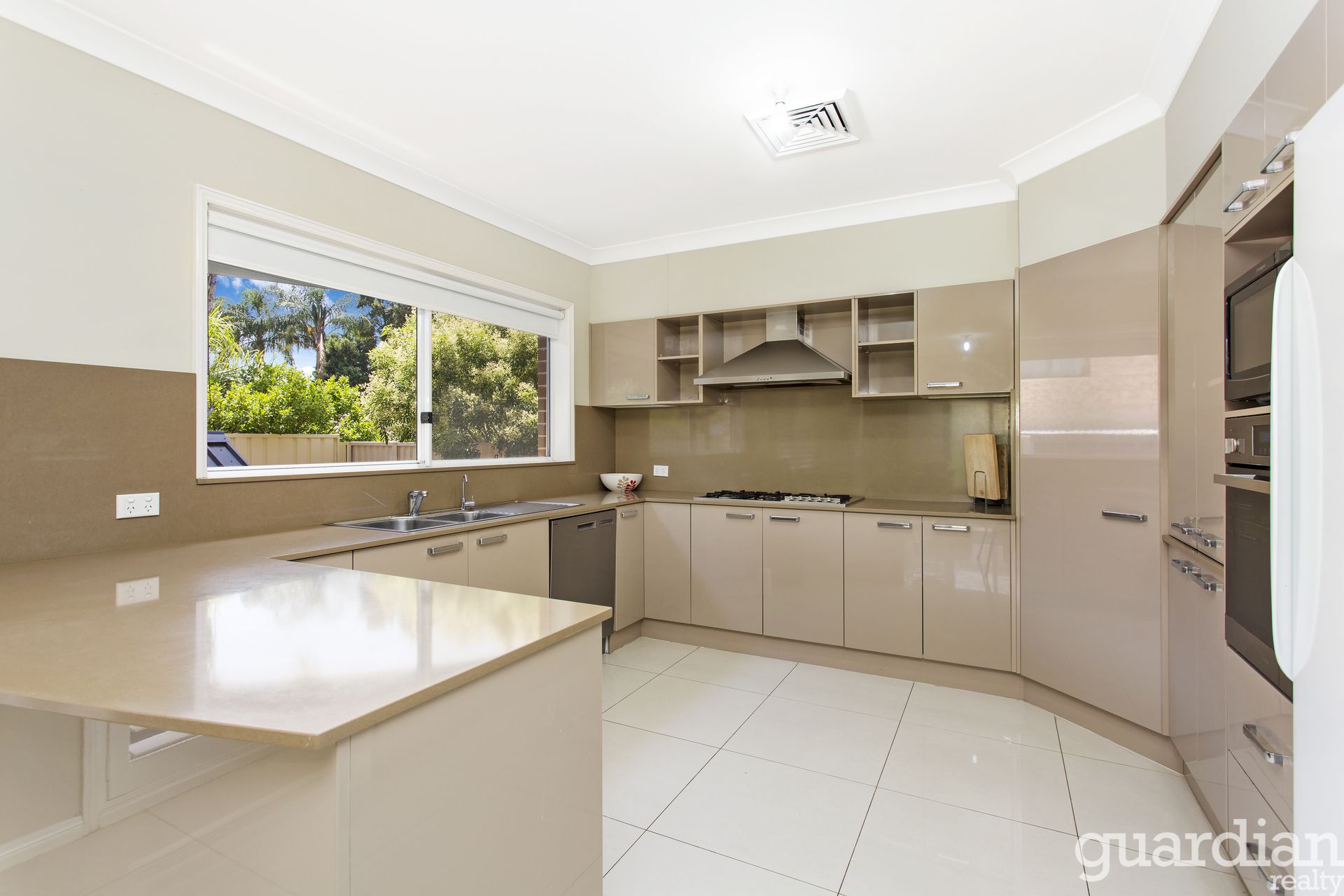 12 Ashmead Avenue Castle Hill NSW, Castle Hill - Thumbnail 5