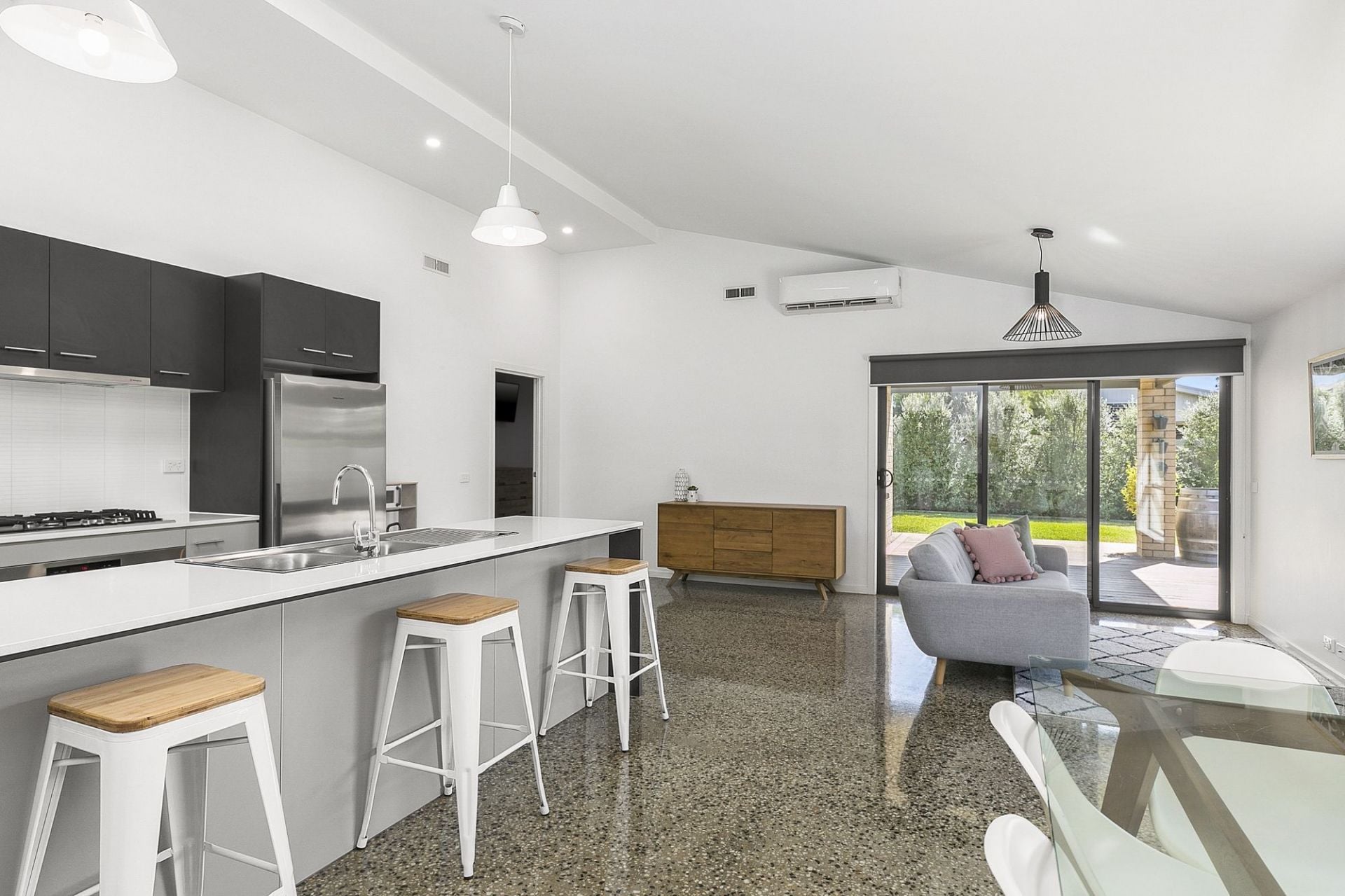 9 Empress Blvd Ocean Grove VIC, Ocean Grove - Thumbnail 2