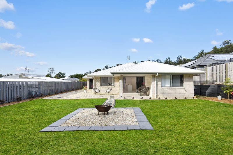 Real Estate For Sale 4 Logan Crescent Oxenford , QLD