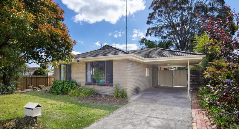 56-58  Yarrowee  Street, Sebastopol, Sebastopol - Thumbnail 2