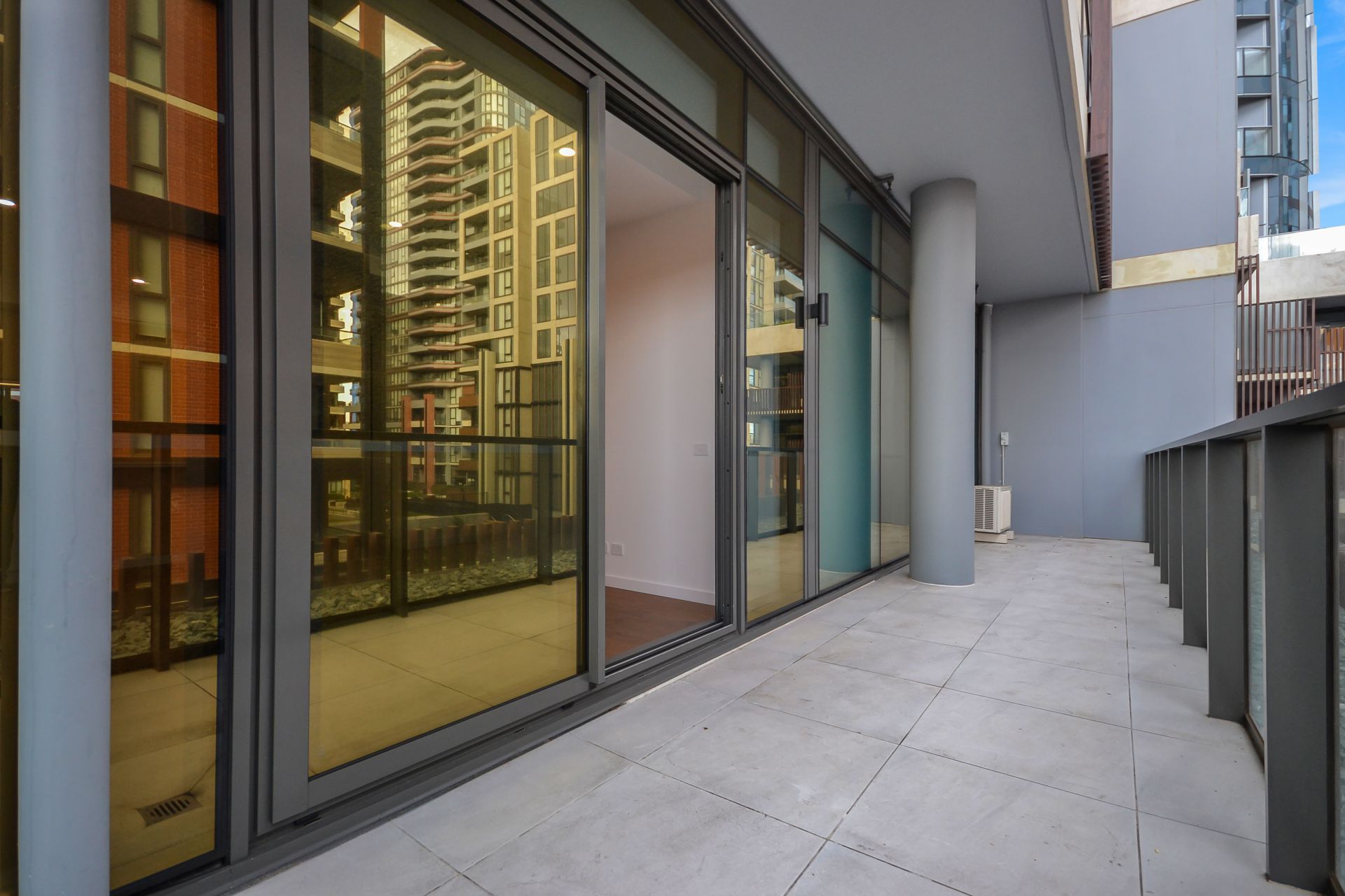 PREMIUM APARTMENT LIVING