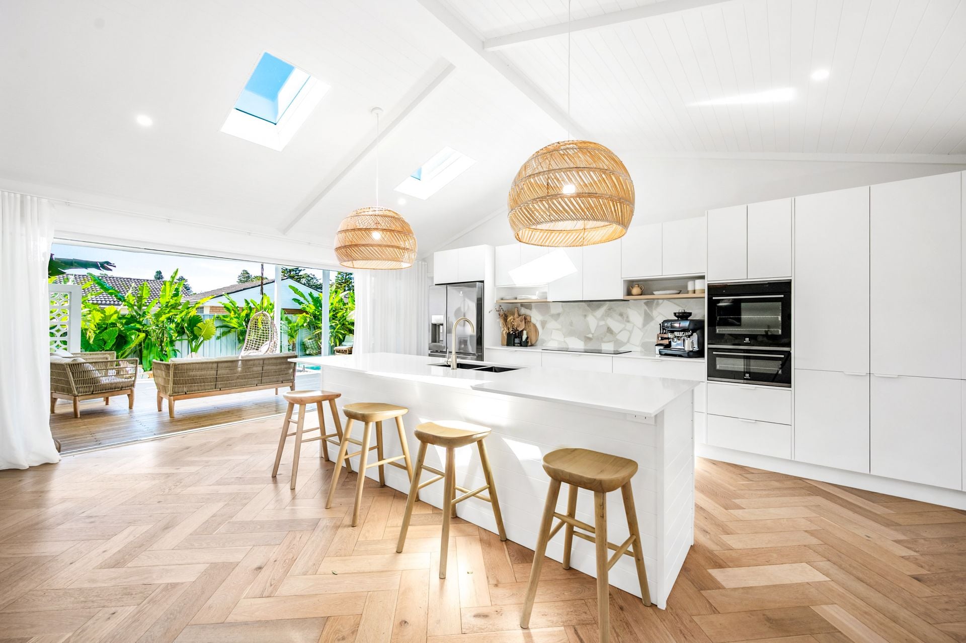 12 Braemar Road, Caves Beach - Thumbnail 5