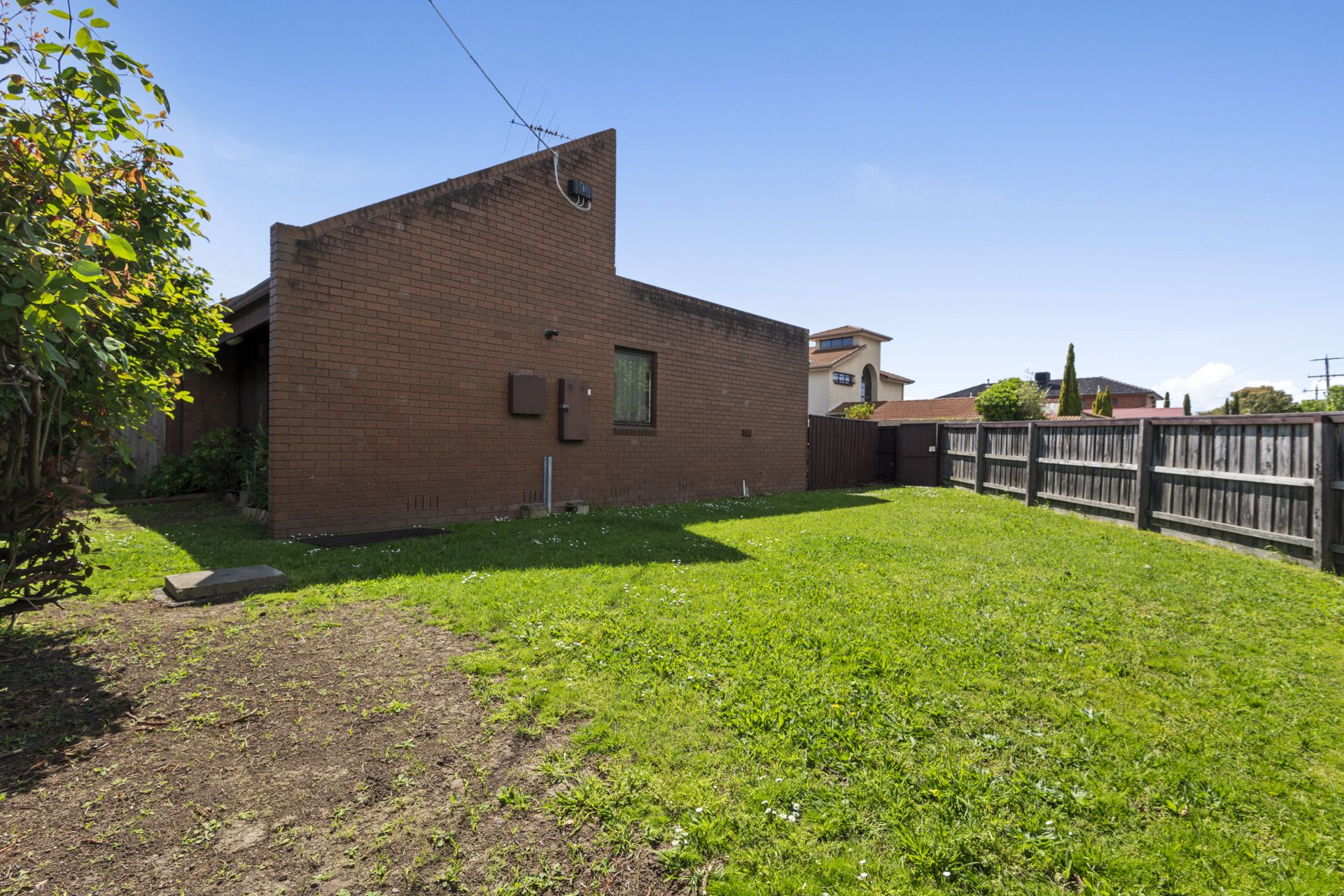 1-bedroom unit in the heart of Bundoora!