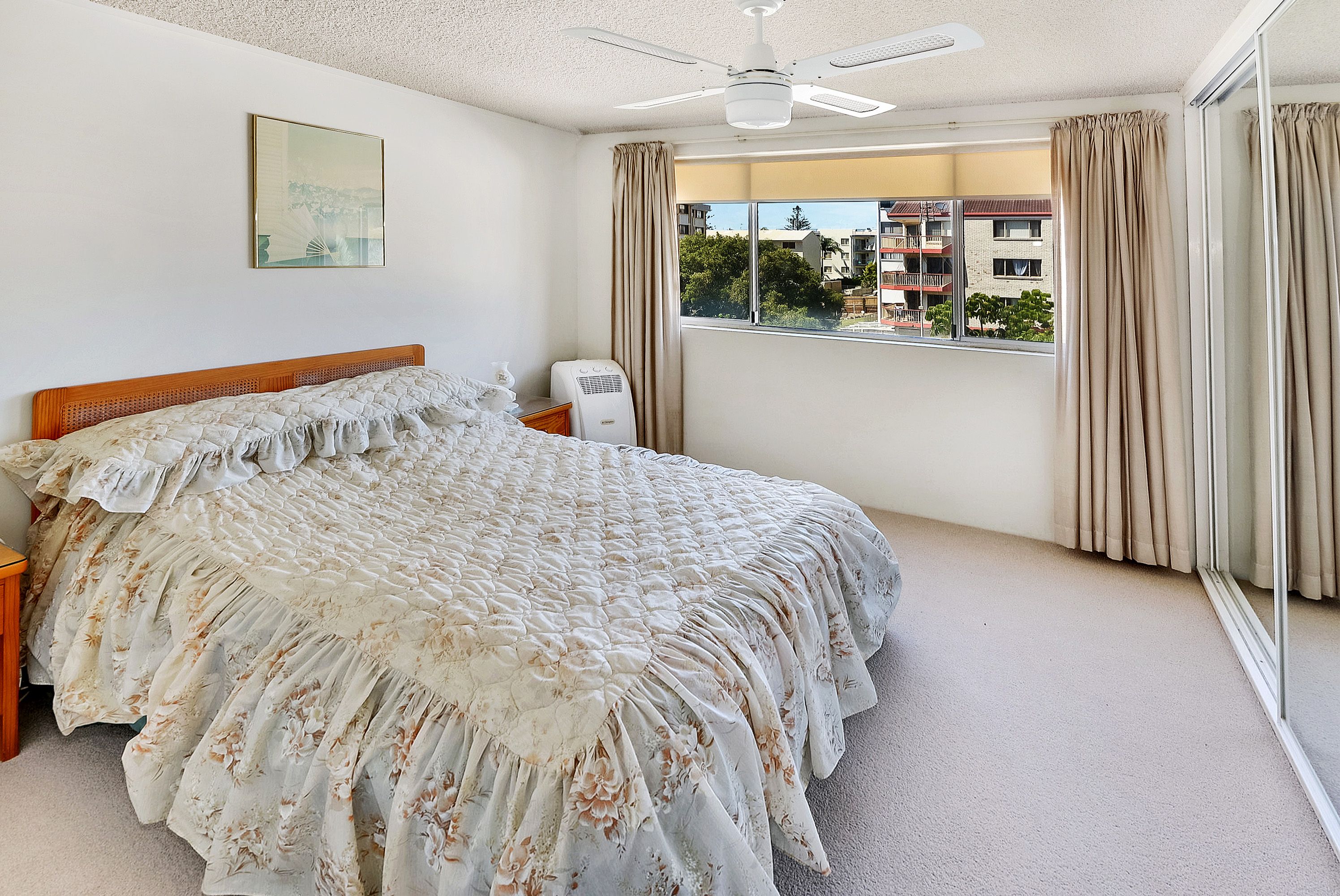 Real Estate For Sale 4/16 Moreton Parade Kings Beach , QLD