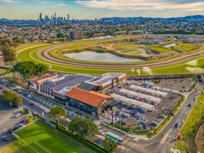 HIGHLY EXPOSED CORNER PARCEL WITH STRONG DEVELOPMENT POTENTIAL!