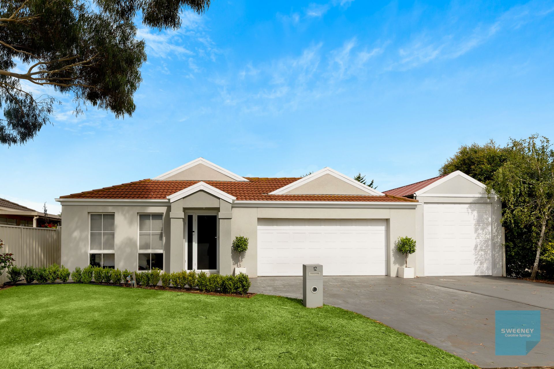 12 Sharrock Close, Caroline Springs - Thumbnail 2