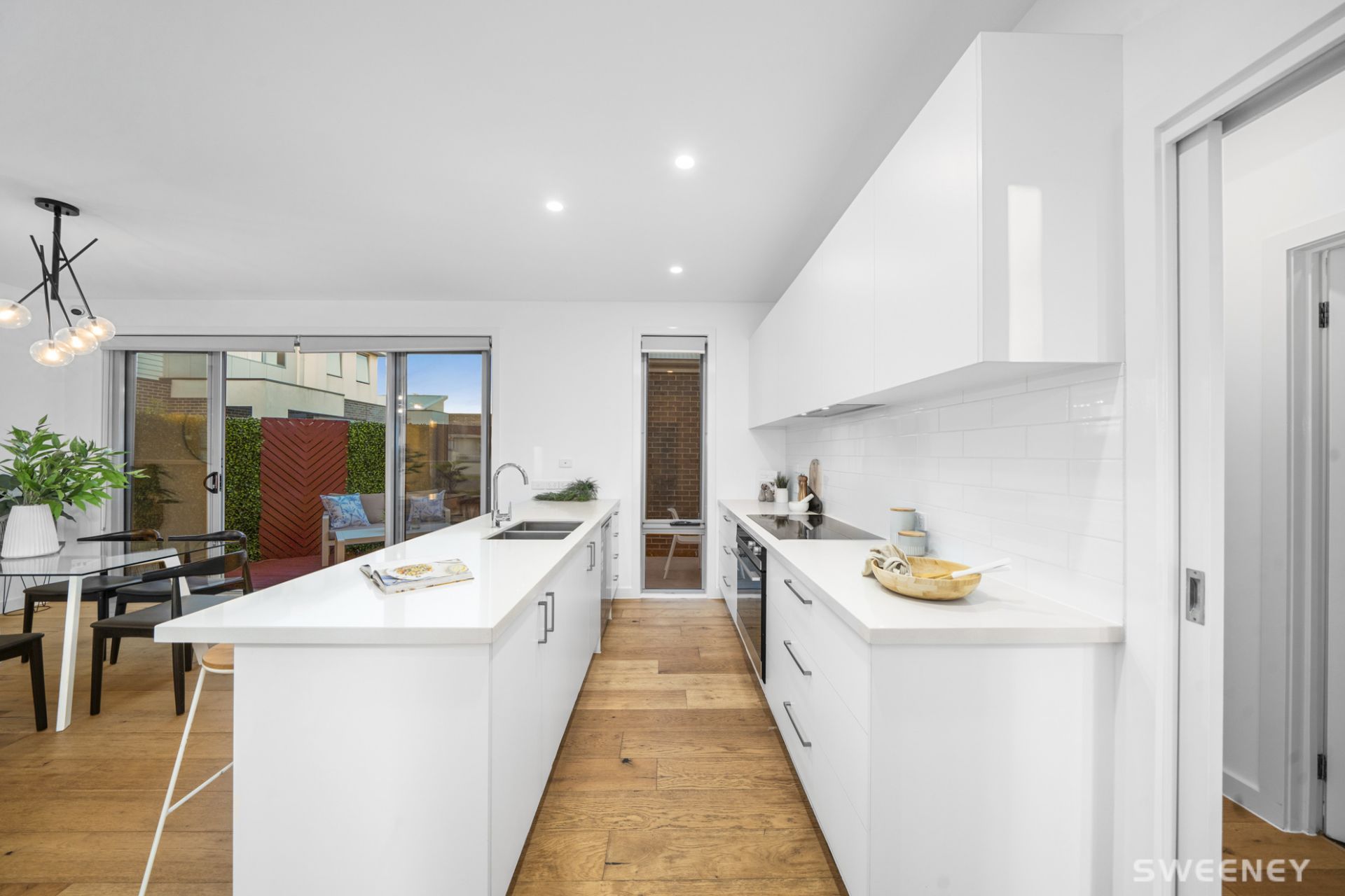 1/4 Begonia Avenue, Altona North - Thumbnail 3