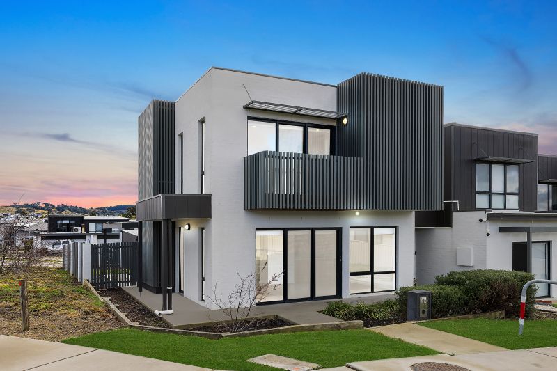 Real Estate For Sale Moncrieff , ACT