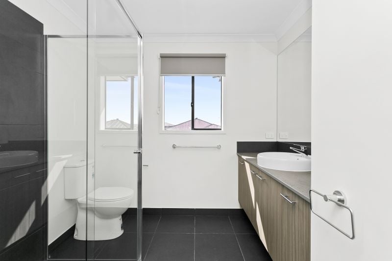2 Bracegirdle Drive, Mickleham