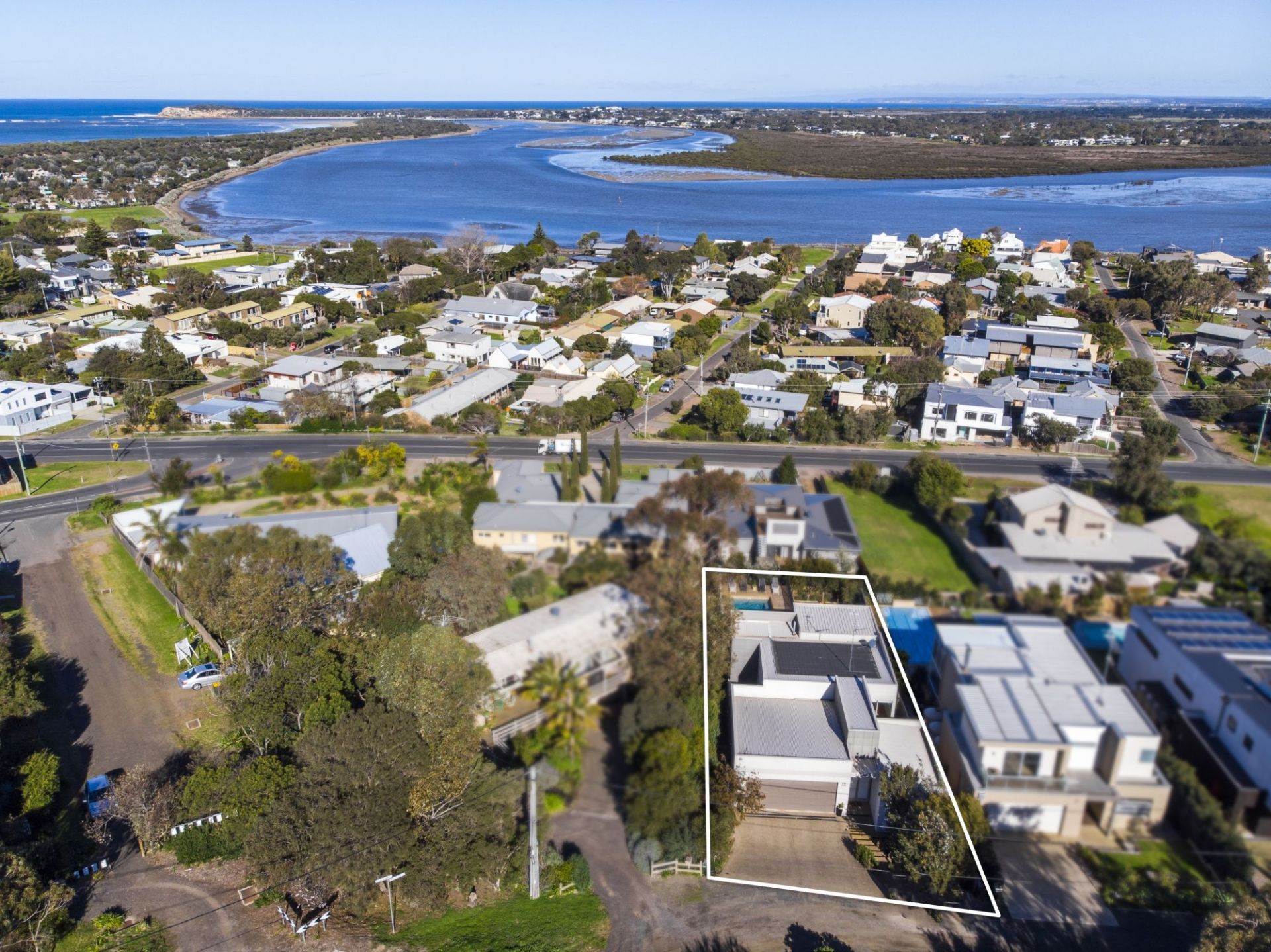2/22 Mallaluka Avenue Ocean Grove VIC, Ocean Grove - Thumbnail 3