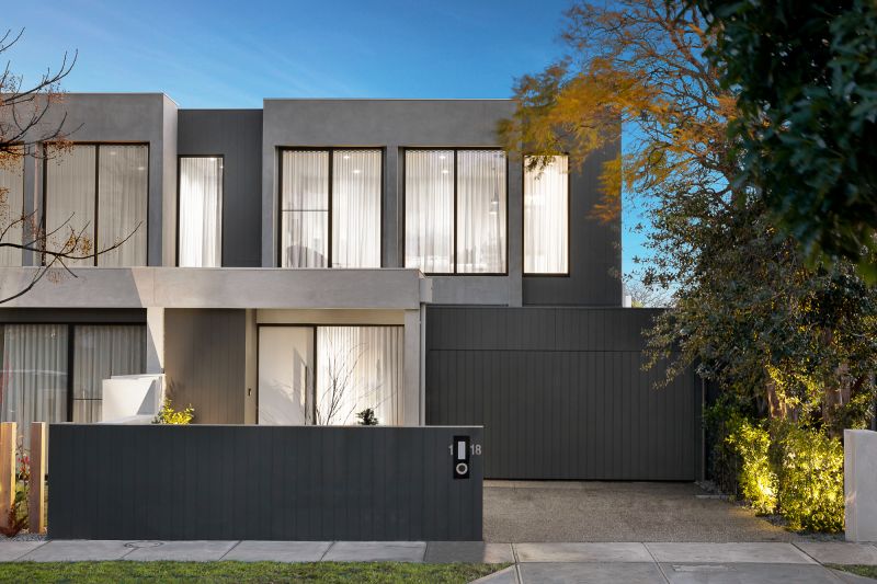 1/18 Marara Road, Caulfield South