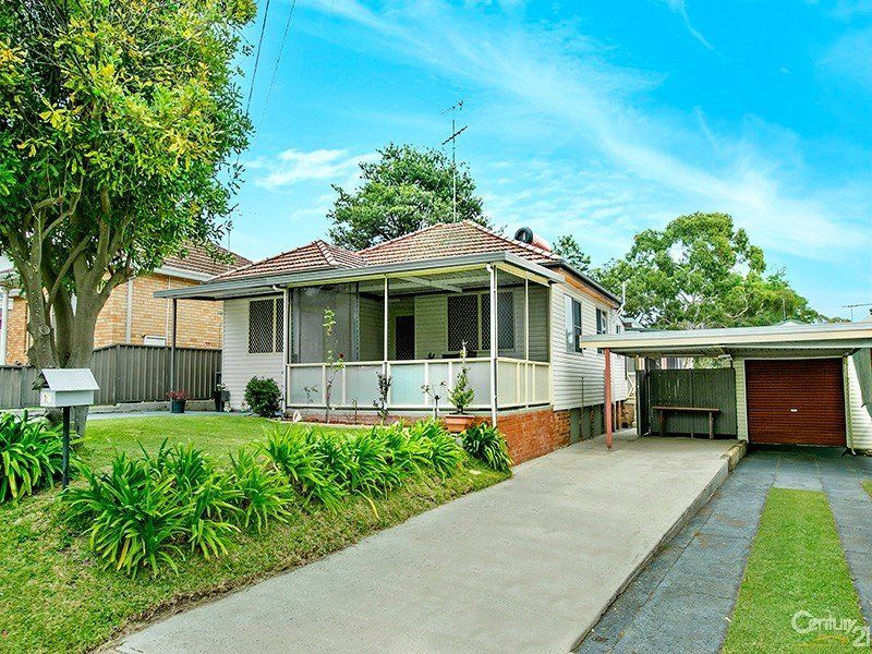 17 Dubarda Street, ENGADINE, Engadine - Thumbnail 2