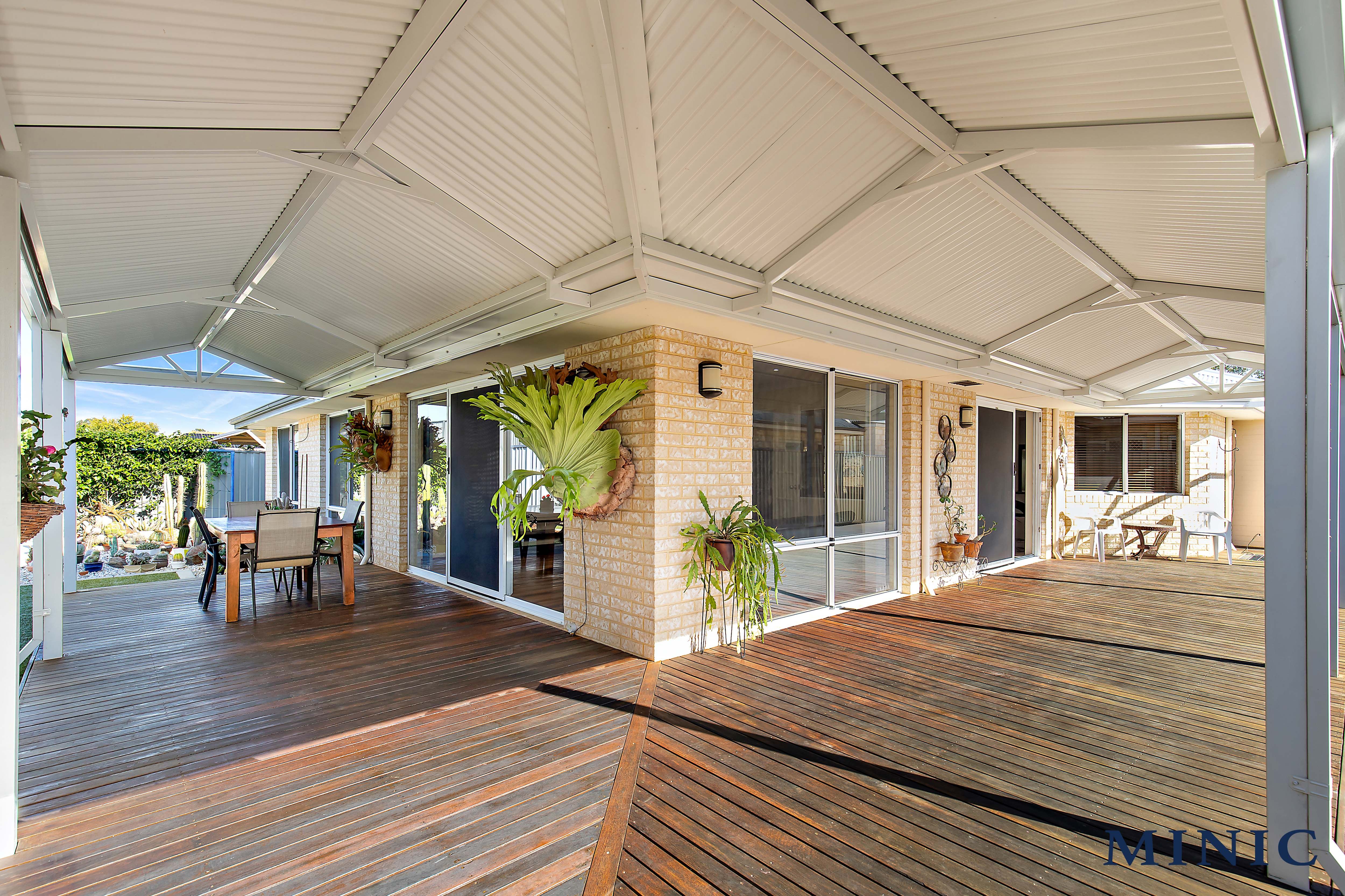 15 Burgess Drive, Byford