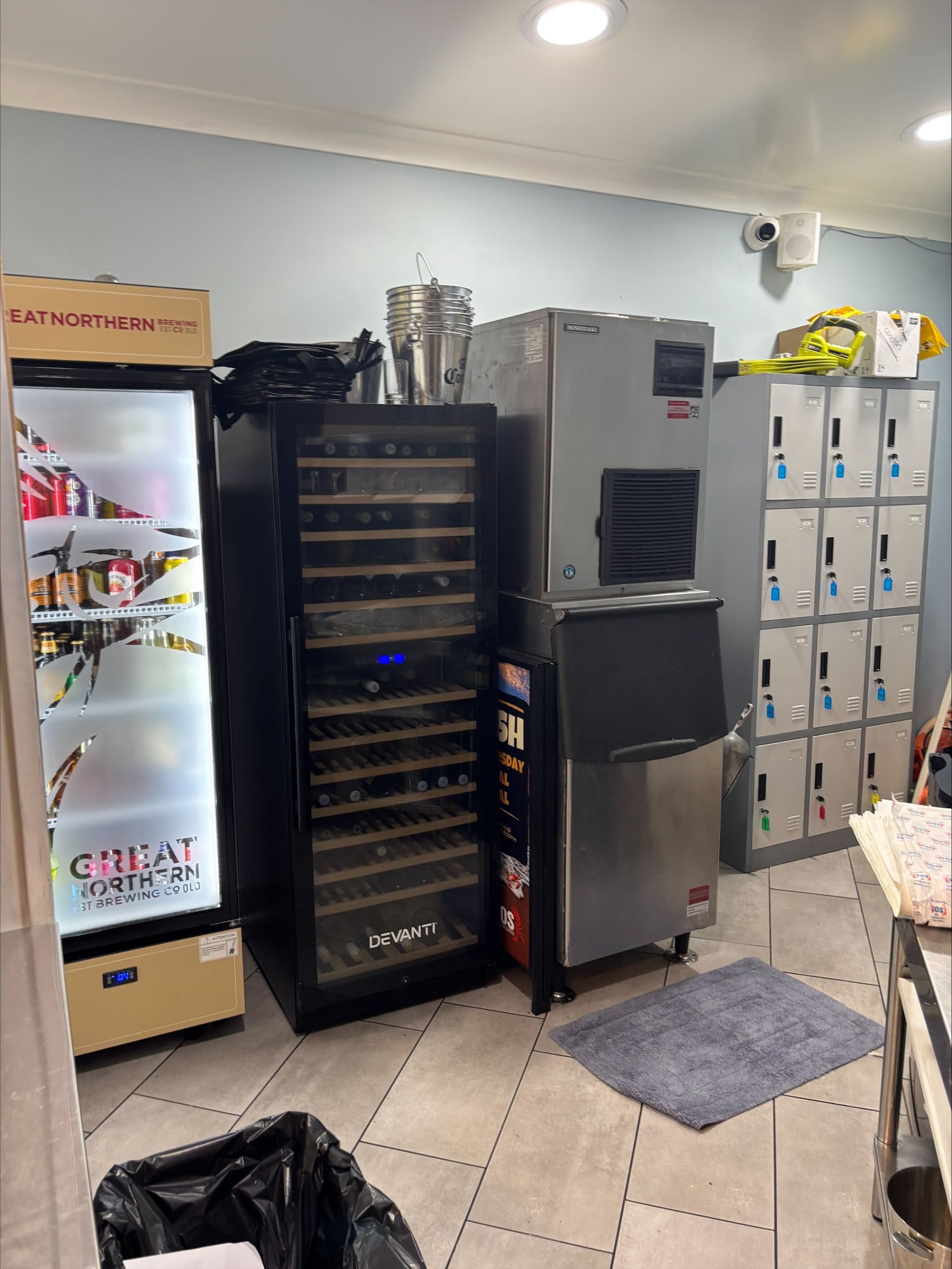 Shop 1 & 2/4 Arcadia Road, Nelly Bay