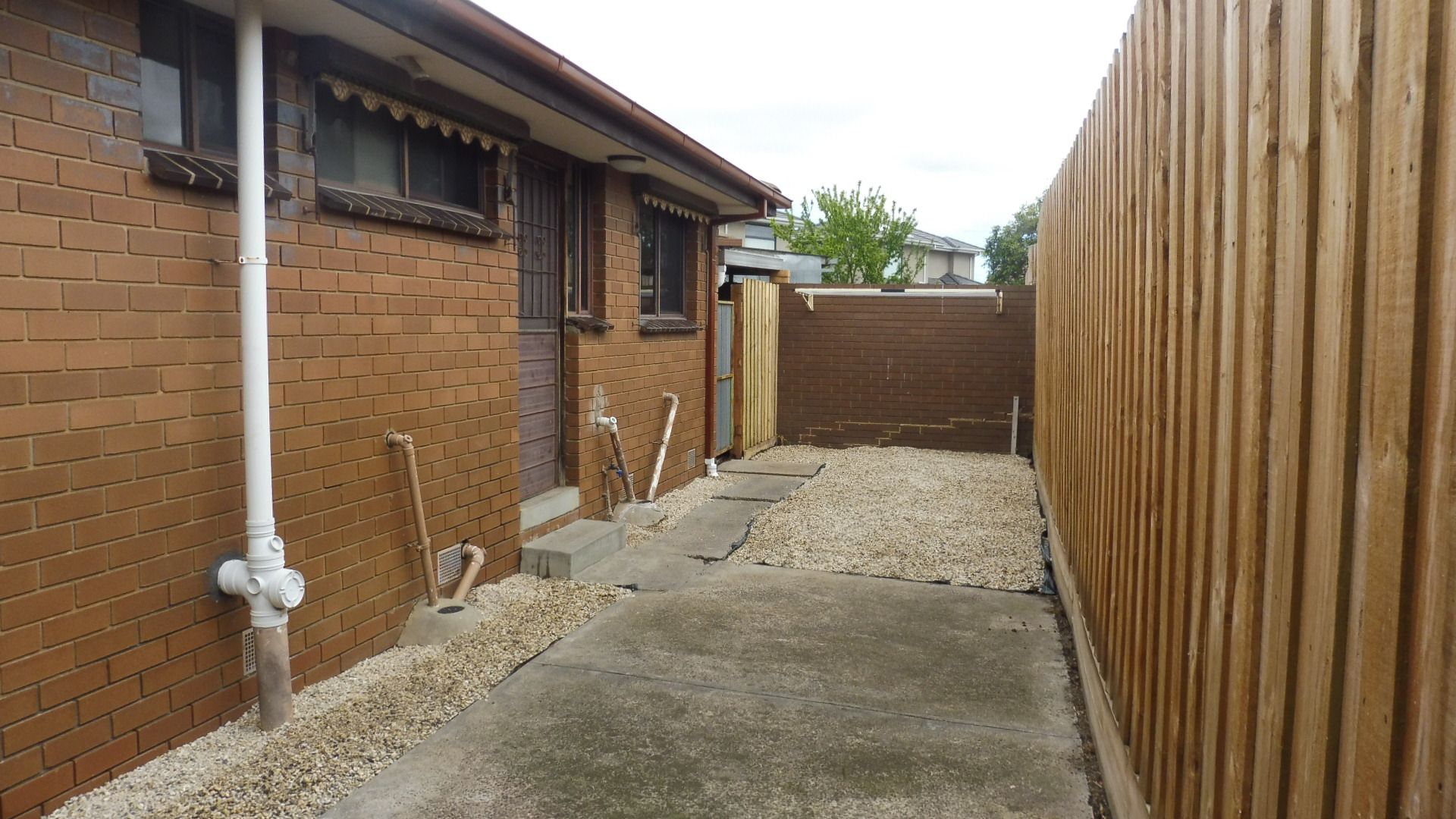 NEAT, TIDY AND FULLY RENOVATED.