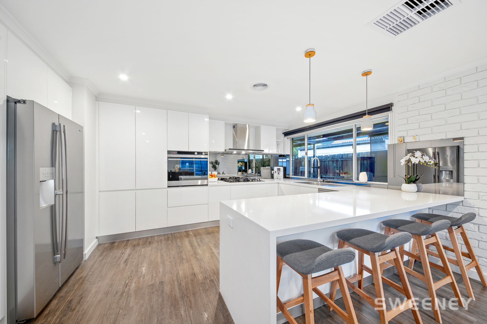 36 Polly woodside Drive, Altona Meadows - Thumbnail 2