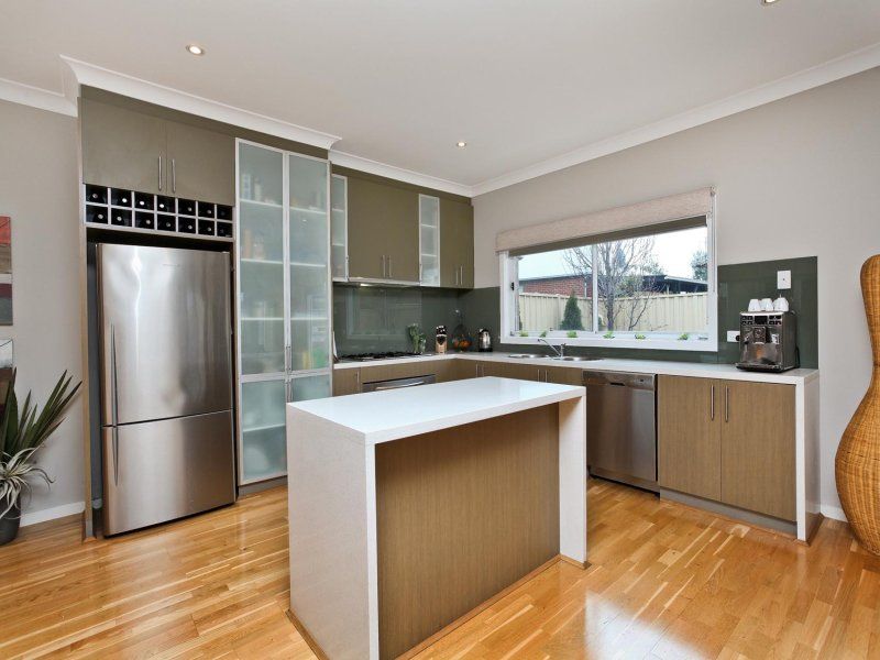 2 Surrey Place, Caroline Springs - Thumbnail 3