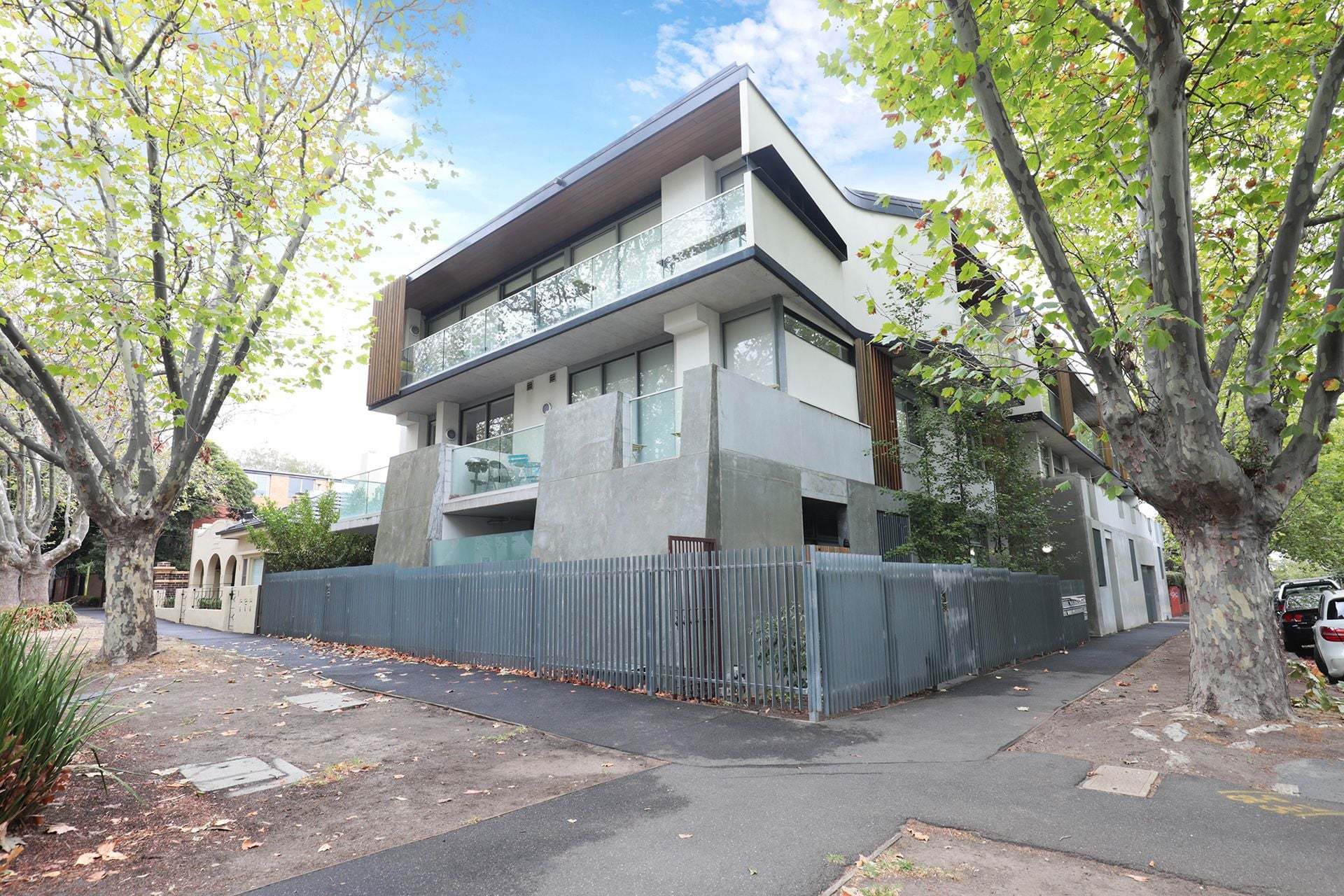 102/24-26 Crimea Street, St Kilda - Thumbnail 2