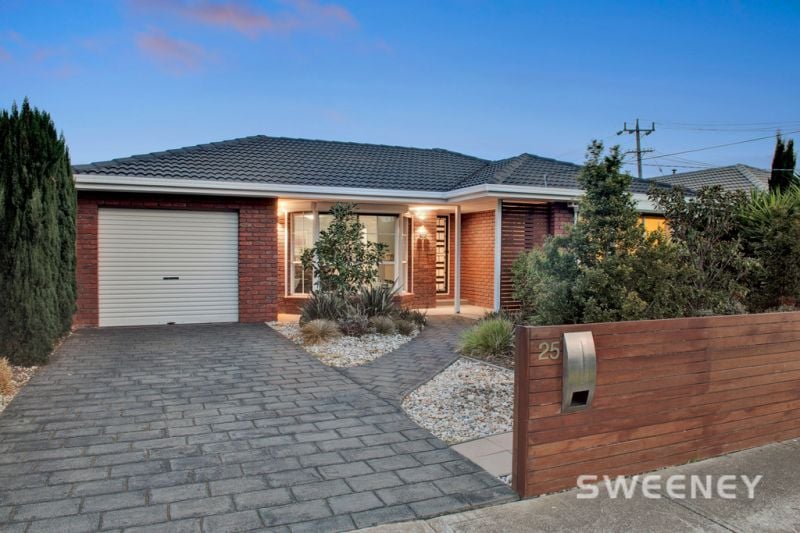 25 Hoddle Way, Altona Meadows - Thumbnail 2