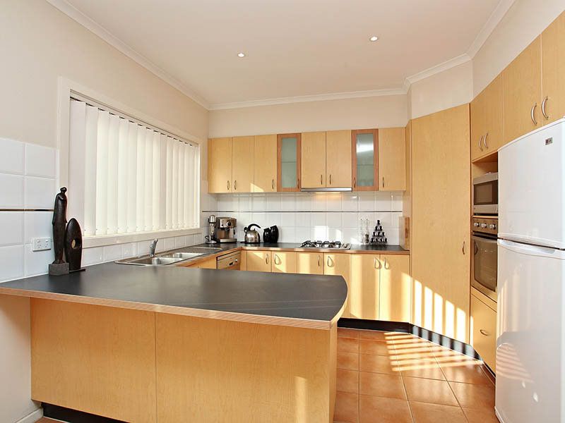 3 Amberlea Circuit, Taylors Hill - Thumbnail 4