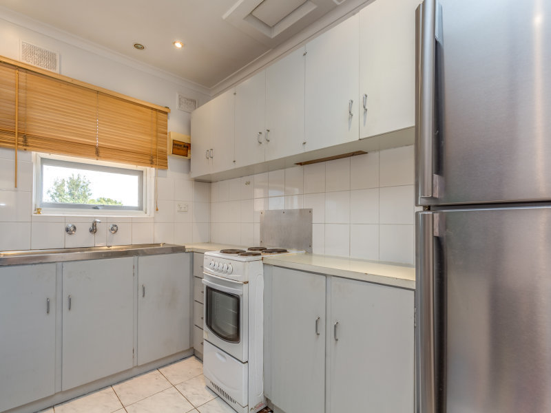 10/27  Hartley Road Flinders Park 5025
