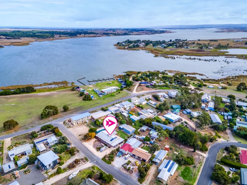 6 Edgewater Road, Clayton Bay South Coast Realty
