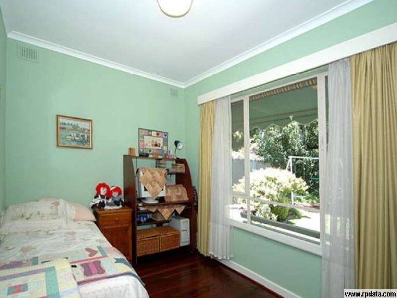 8 Topaz Crescent Salisbury East 5109