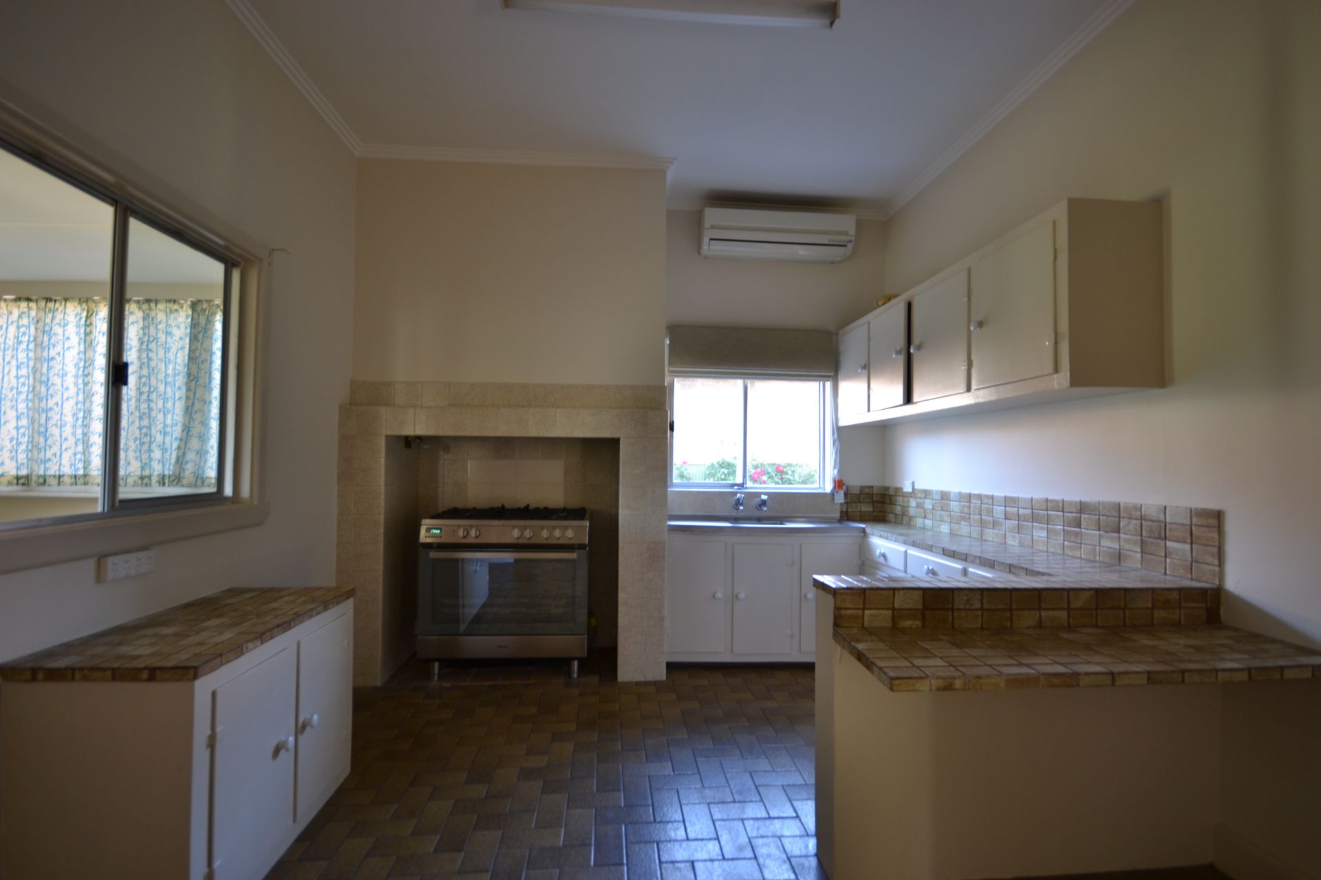 GREAT COSY HOME IN FANTASTIC LOCATION
