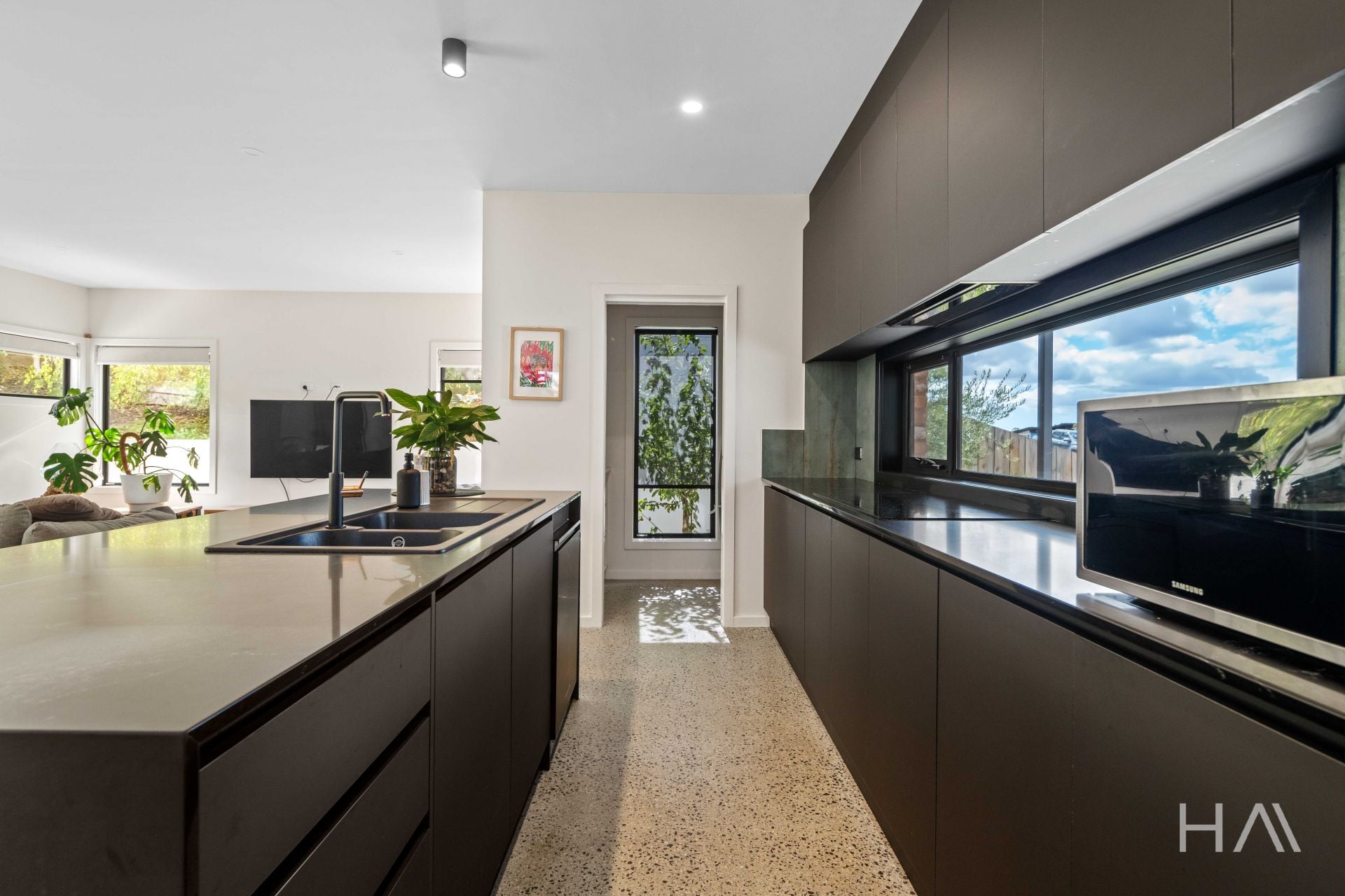 44 Ridgeview Crescent Riverside, Riverside - Thumbnail 4