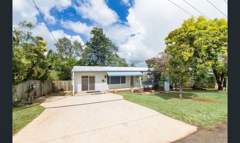 4 Amaroo Avenue Nambour QLD, Nambour - Thumbnail 2