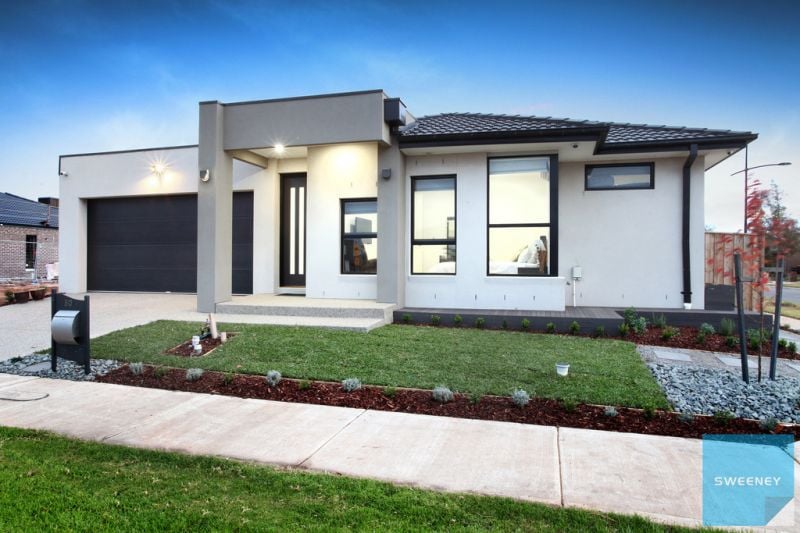 50 Woodlea Boulevard, Rockbank - Thumbnail 2