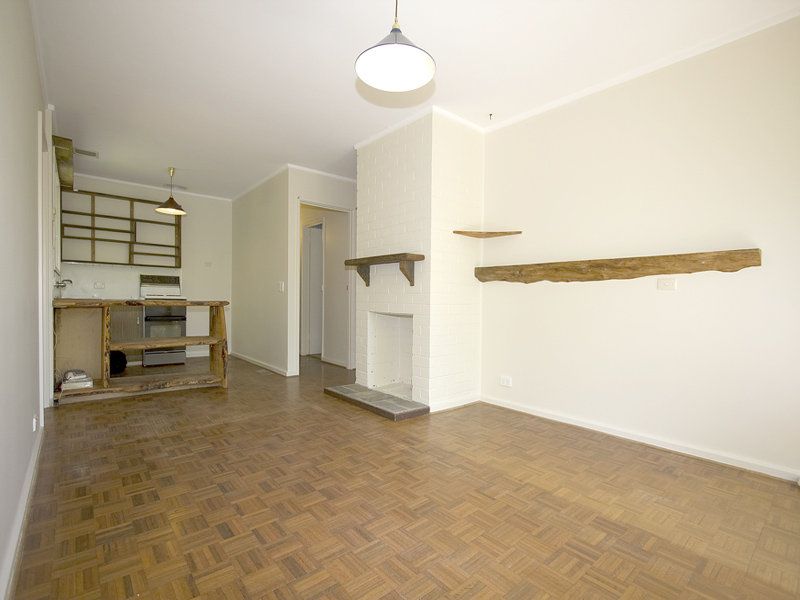 6 Pilbara Place, Fisher - Thumbnail 6
