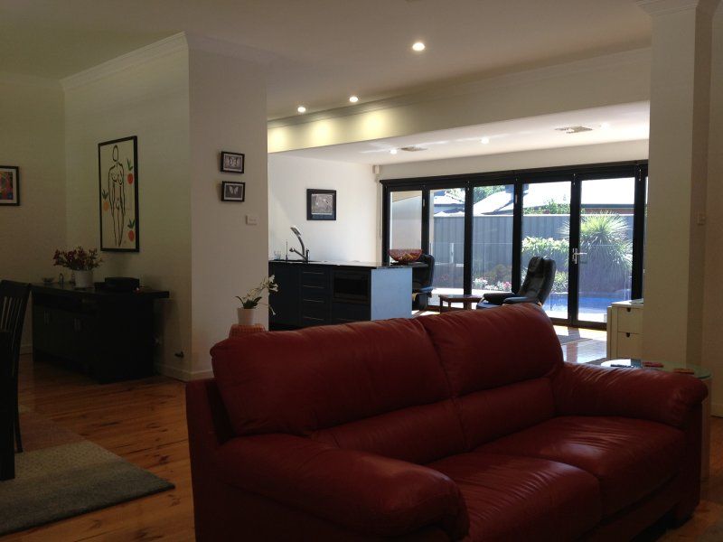 18 Whiteleaf Crescent Glengowrie 5044