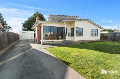 13 Ramsay Street, East Devonport, East Devonport - Thumbnail 2