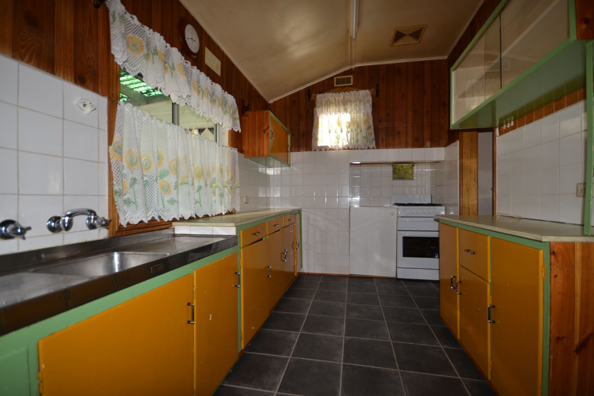 DELIGHTFUL HOME IN A FANTASTIC POSITION
