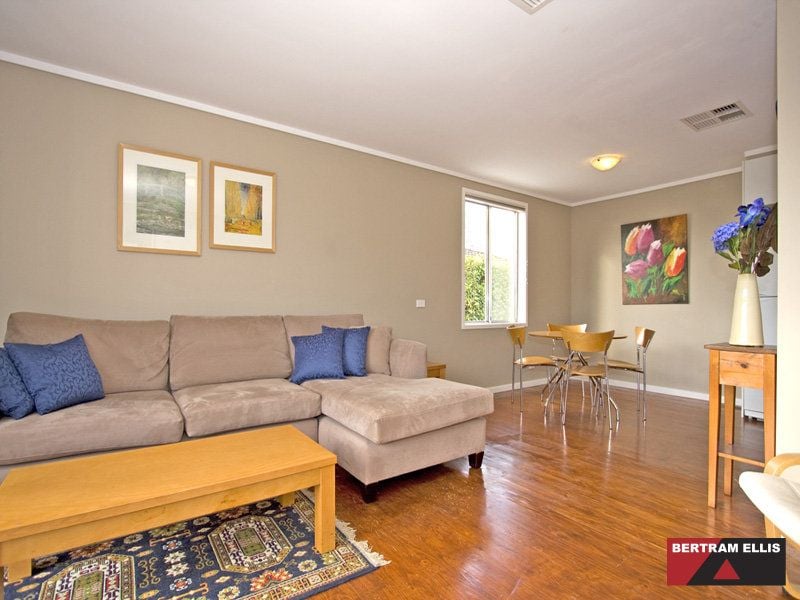 4 Moonta Place, Fisher - Thumbnail 4